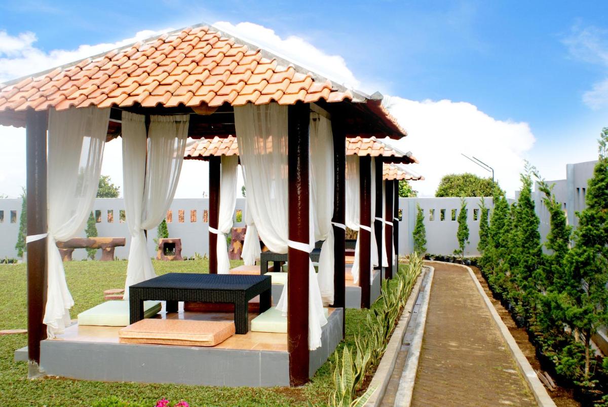 Osmond Villa Resort - Housity