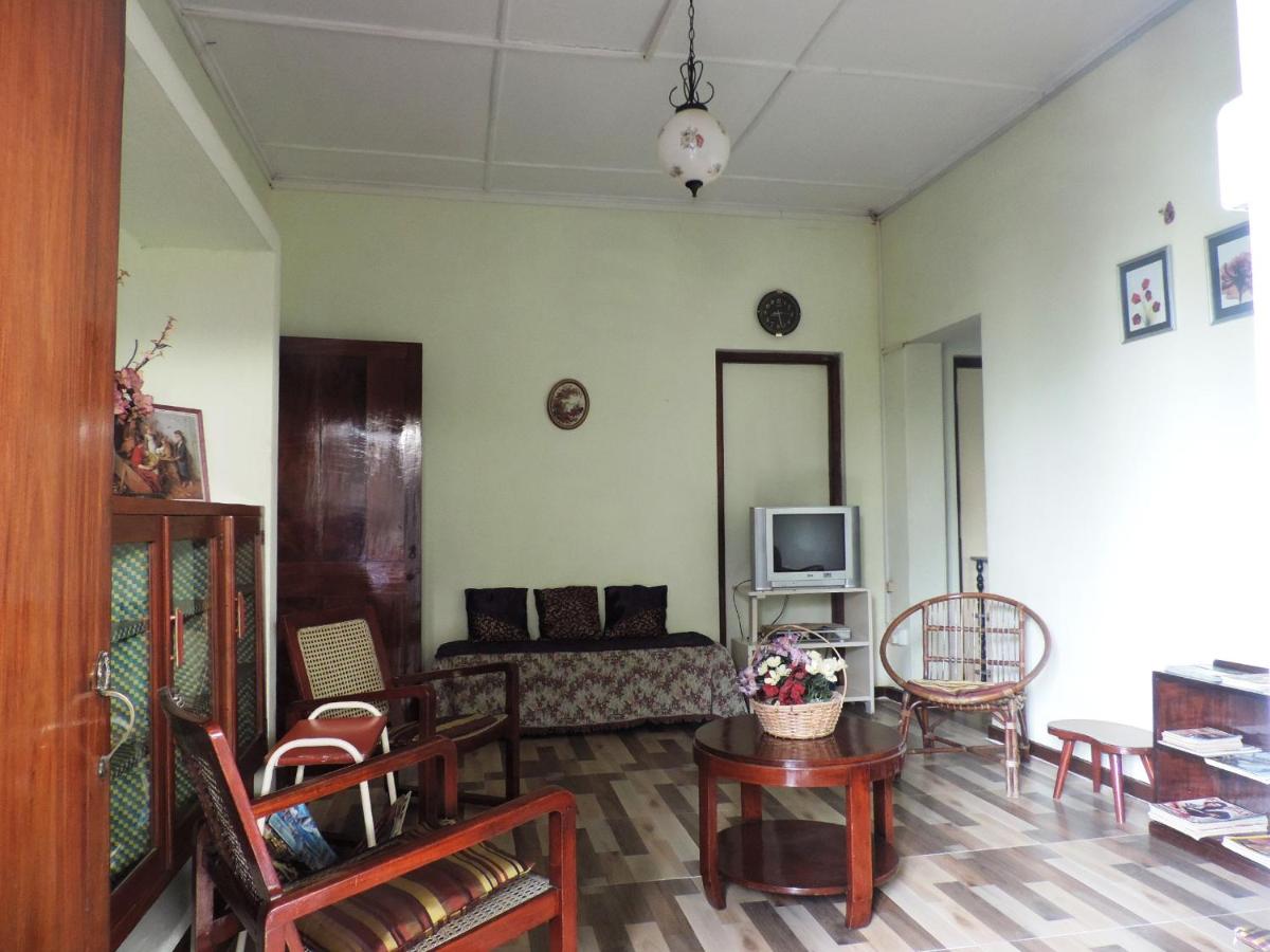 Lakeside Lodge - Housity