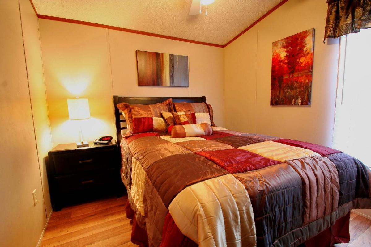 Eagle Ford Village Suites - Housity