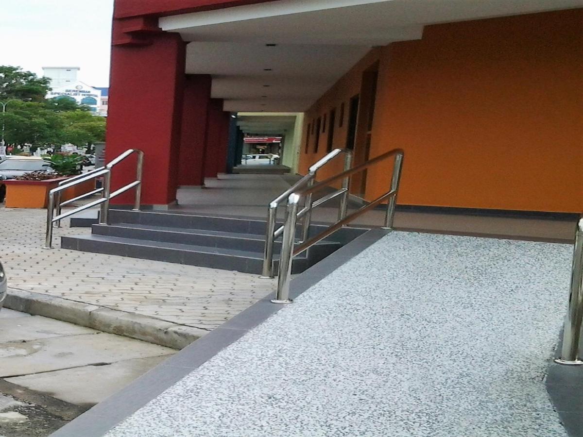 Suitetrails - Suria Seremban Hotel