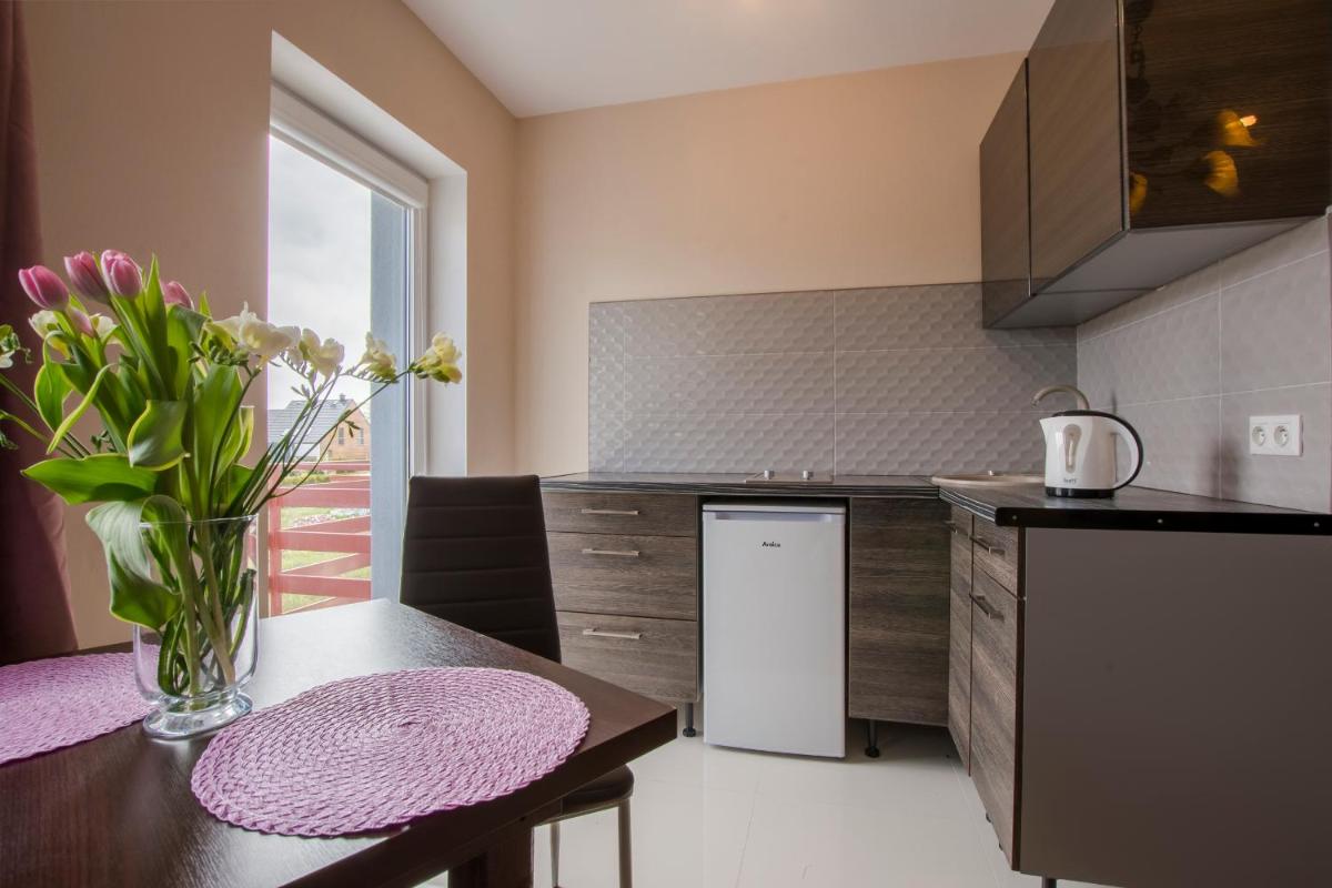 Apartamenty Maja -Pokoje - Domy wakacyjne -Basen Podgrzewany -Jacuzzi - Housity