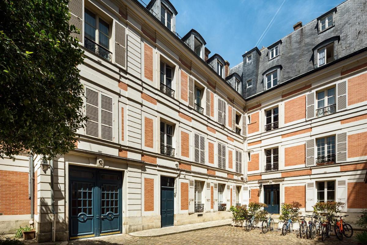 Suitetrails - Les Demoiselles à Versailles - Au Pied du Château