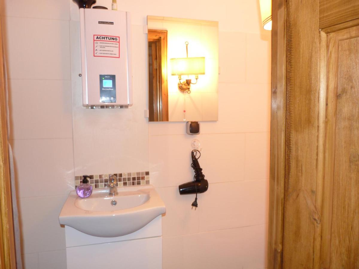 Royal Guest House - Housity