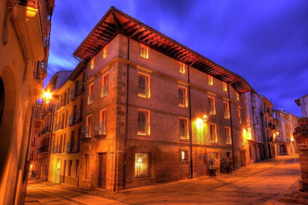 Hospederia Chapitel - Housity