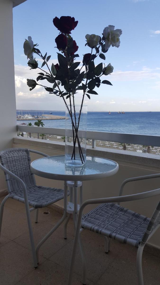 Alex Beach Apartment 33 - Housity