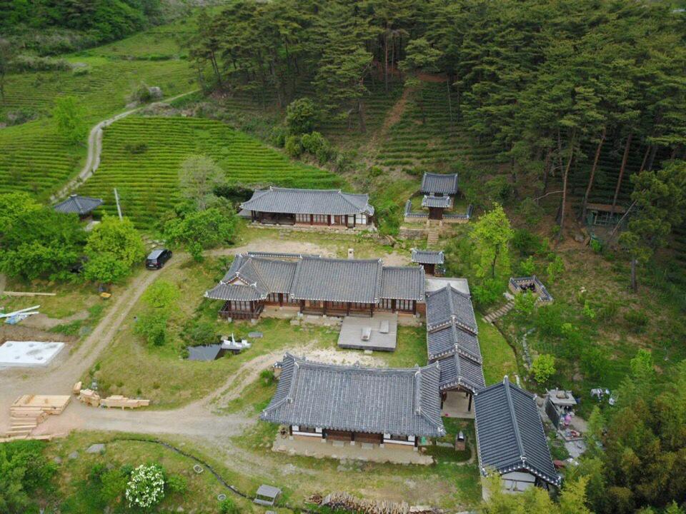 Korean Traditional House - Chungnokdang - Housity