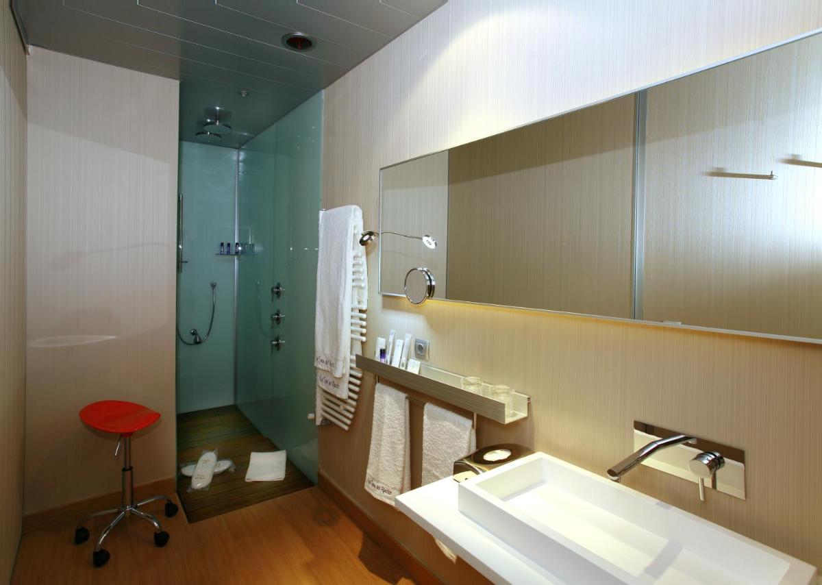 Un baño de Hotel Spa La Casa del Rector Almagro