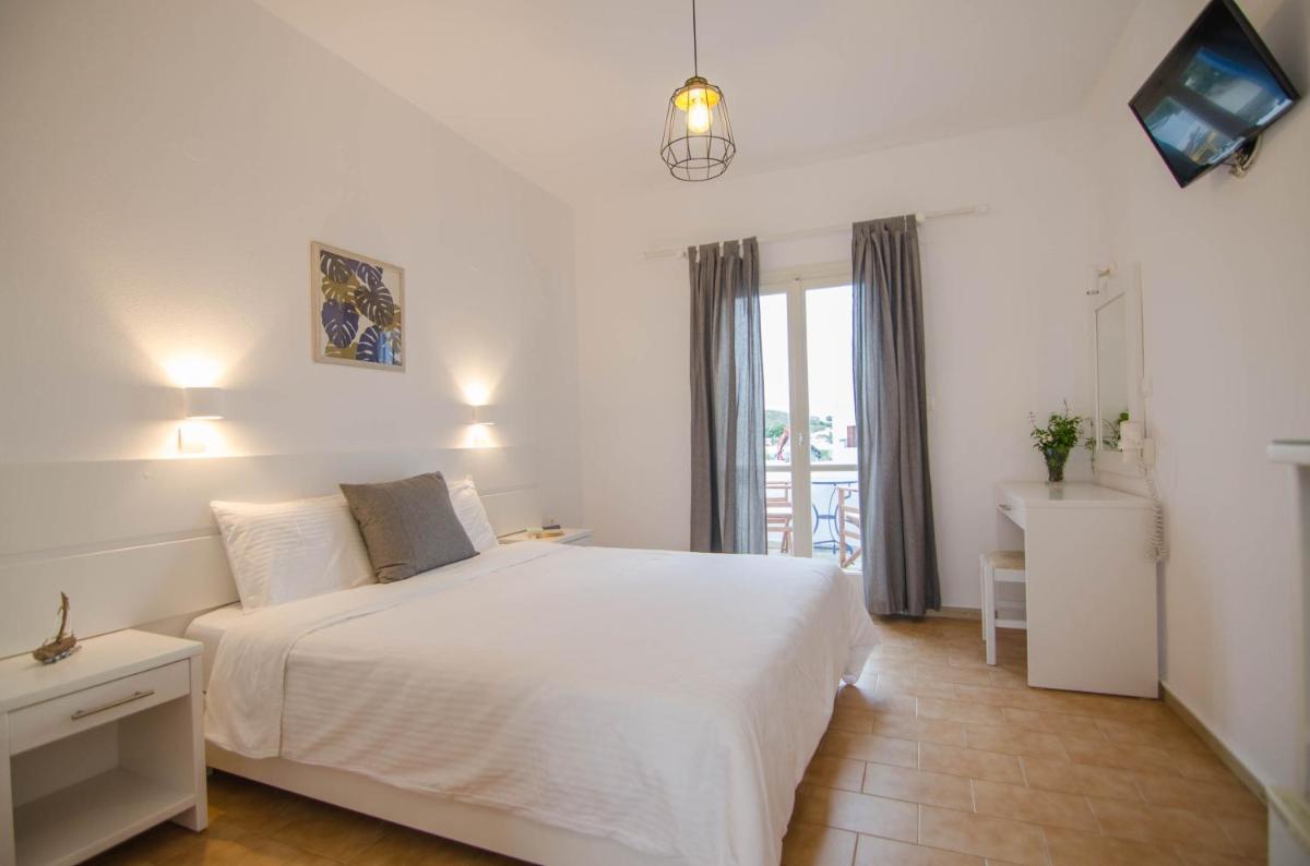 Suitetrails - Avra Pension