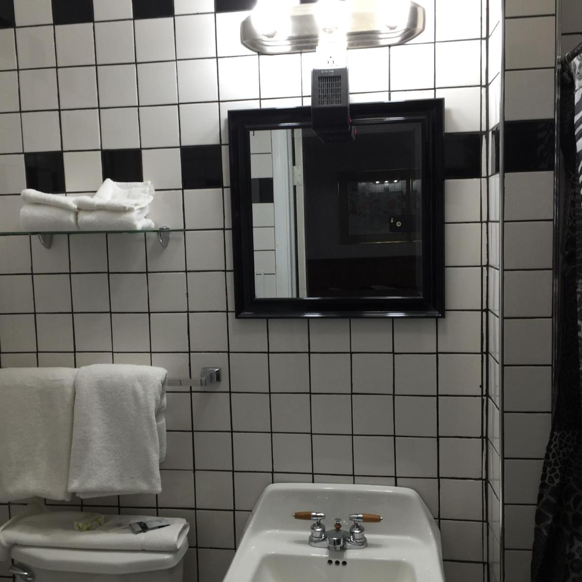 Anchor Motel - Housity