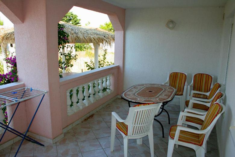 Apartments Mirjana - Stara Novalja - Housity