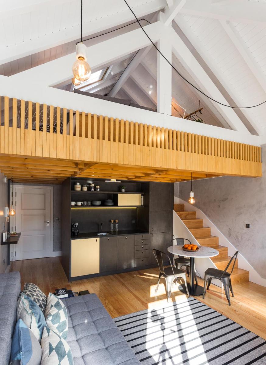 Gold & Grey Loft Almada - Housity