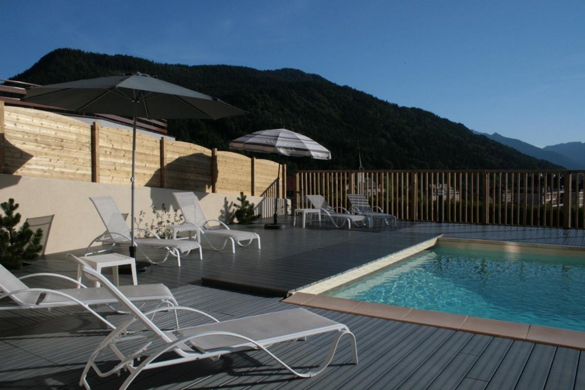 Vue générale sur la montagne ou vue sur la montagne depuis l'hôtel