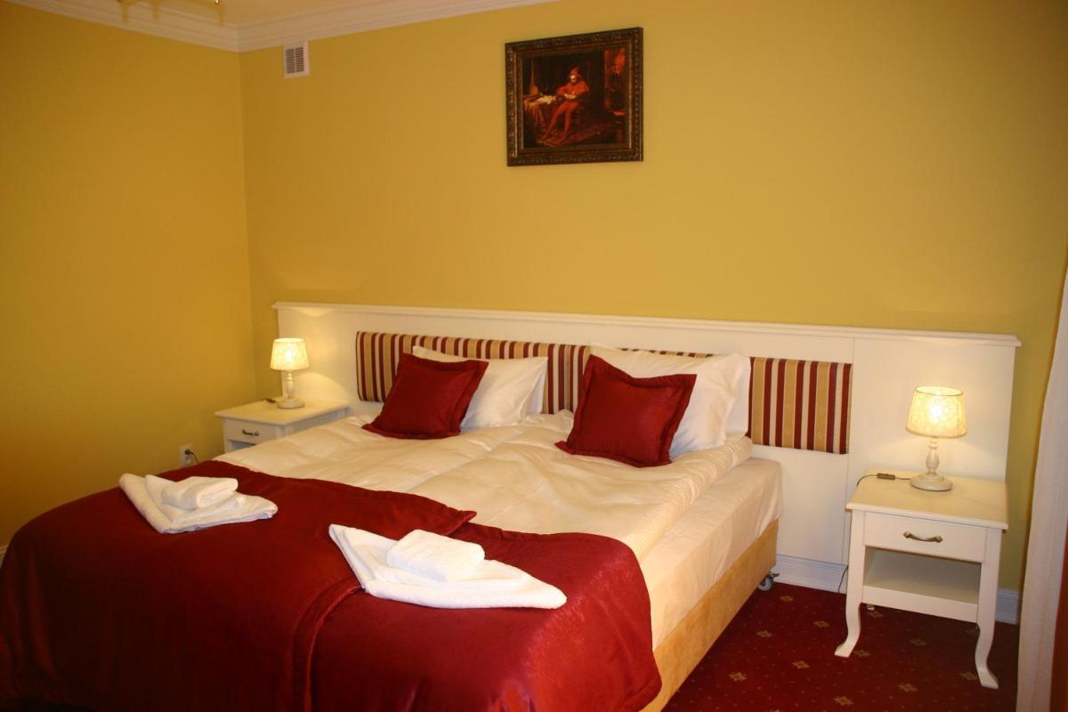 Hotel Supraśl - Housity