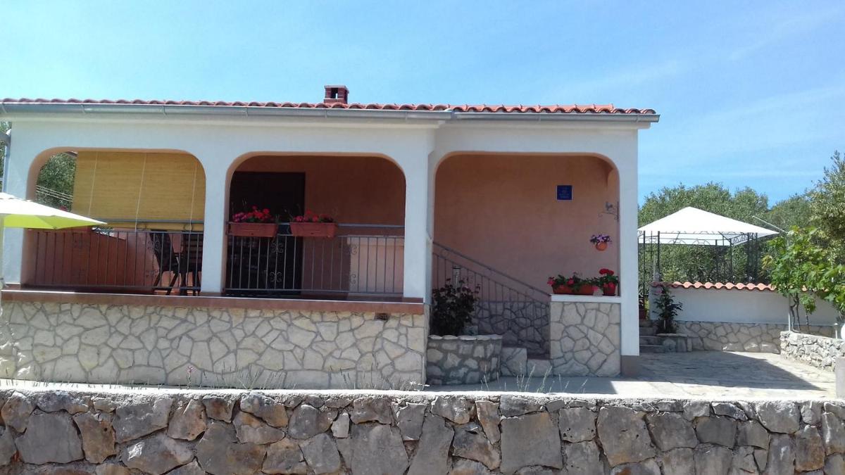 Holiday Home Nada - Housity