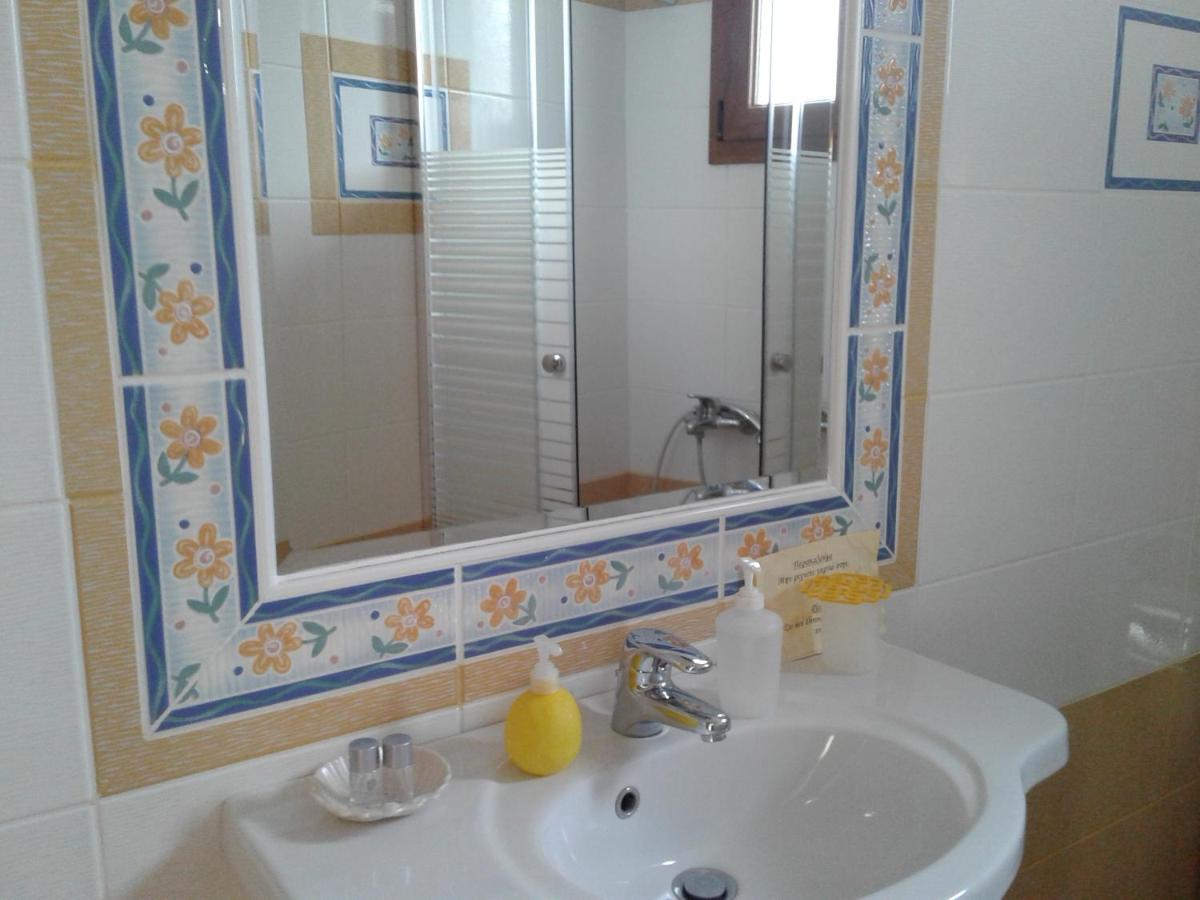 Hotel Archontiko Dimitra - Housity