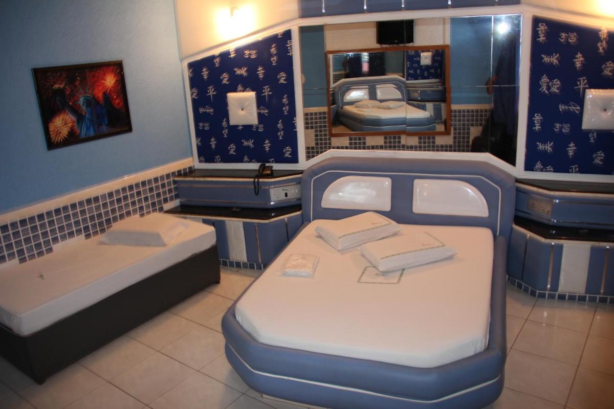 Shelton Hotel - Housity