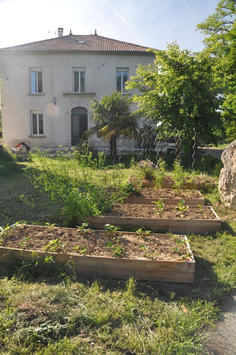 Loustalneou - Housity