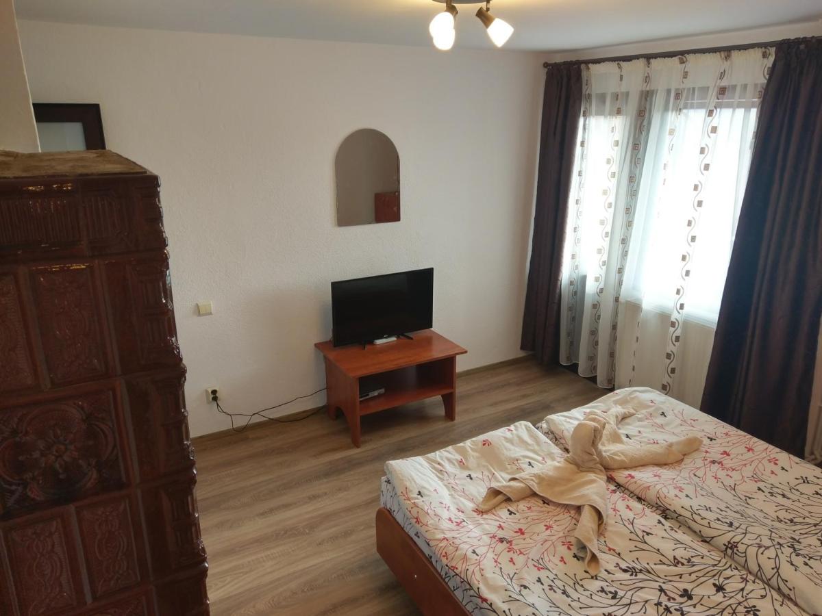 Popasul Briliant - Housity