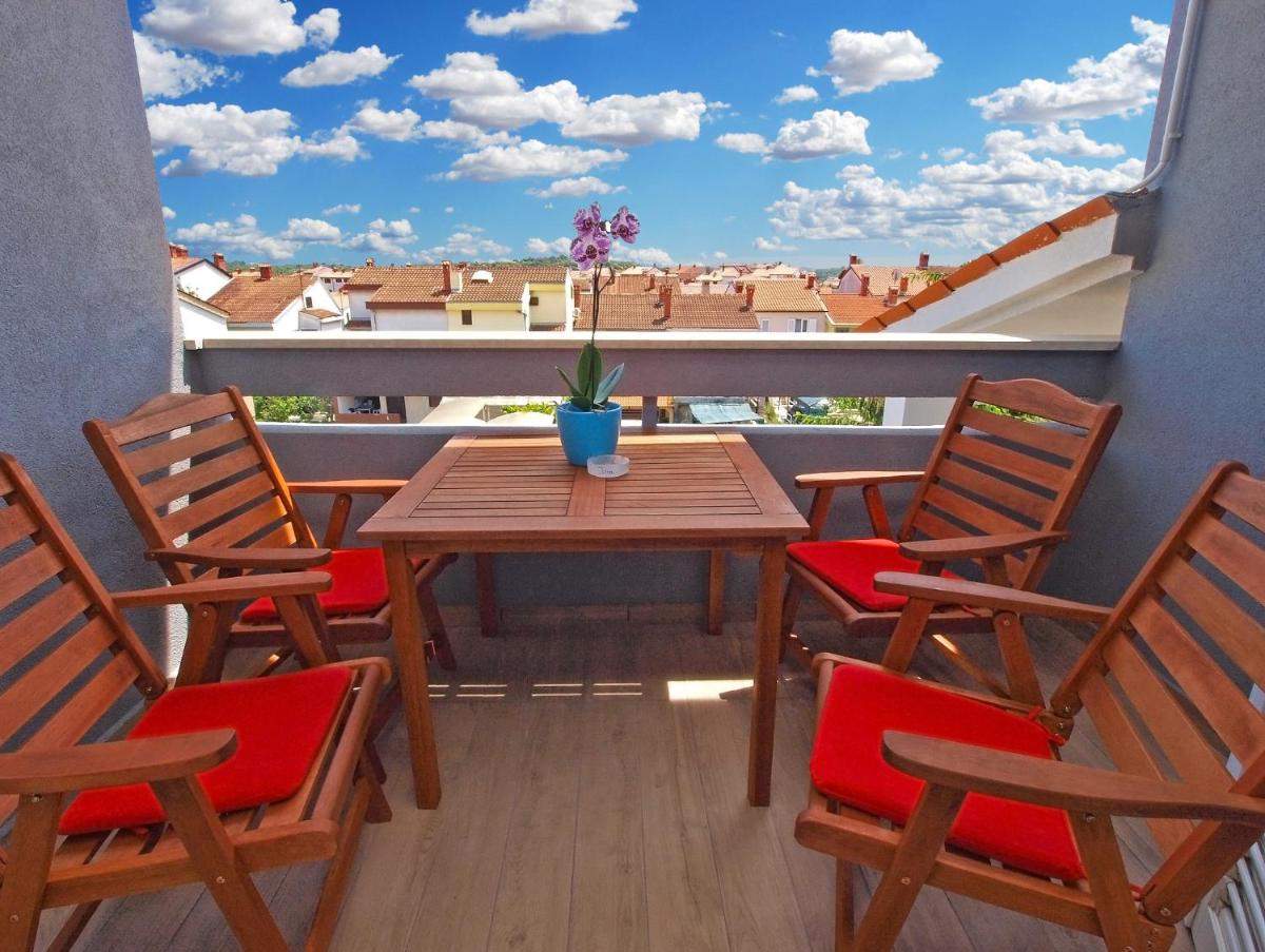 Apartments Nadija 1366 - Housity