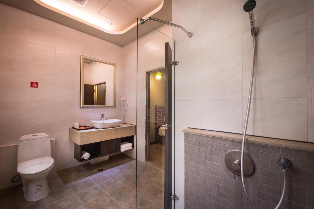 Esun Villa Hotel - Housity
