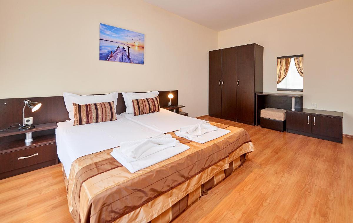 Guest House Oasis - Housity
