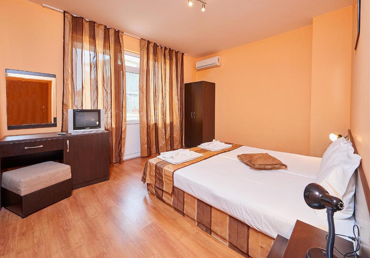 Guest House Oasis - Housity