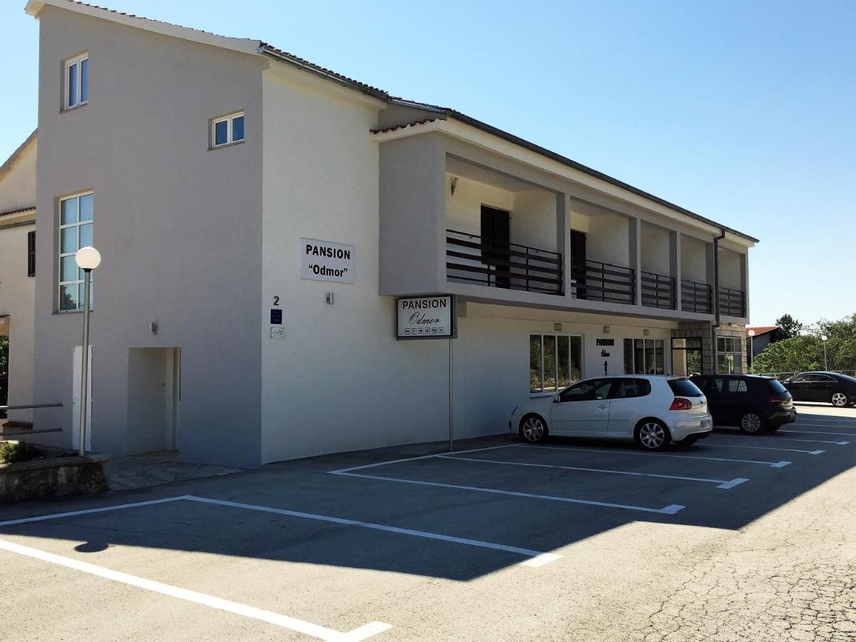 Rooms & Pansion Odmor - Housity