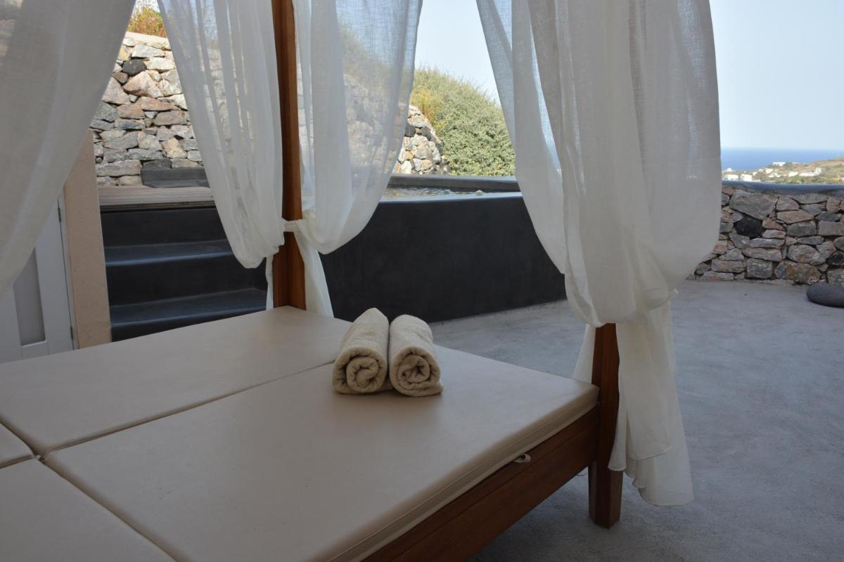Sea view houses - Housity