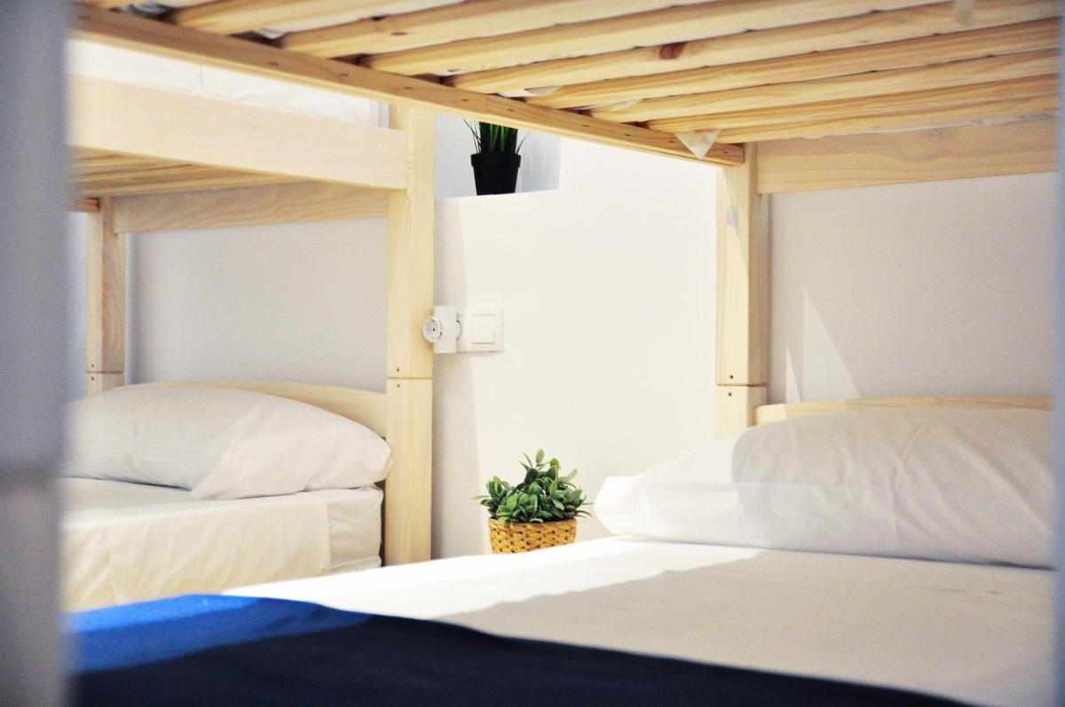 Hostal Porto Mar - Housity