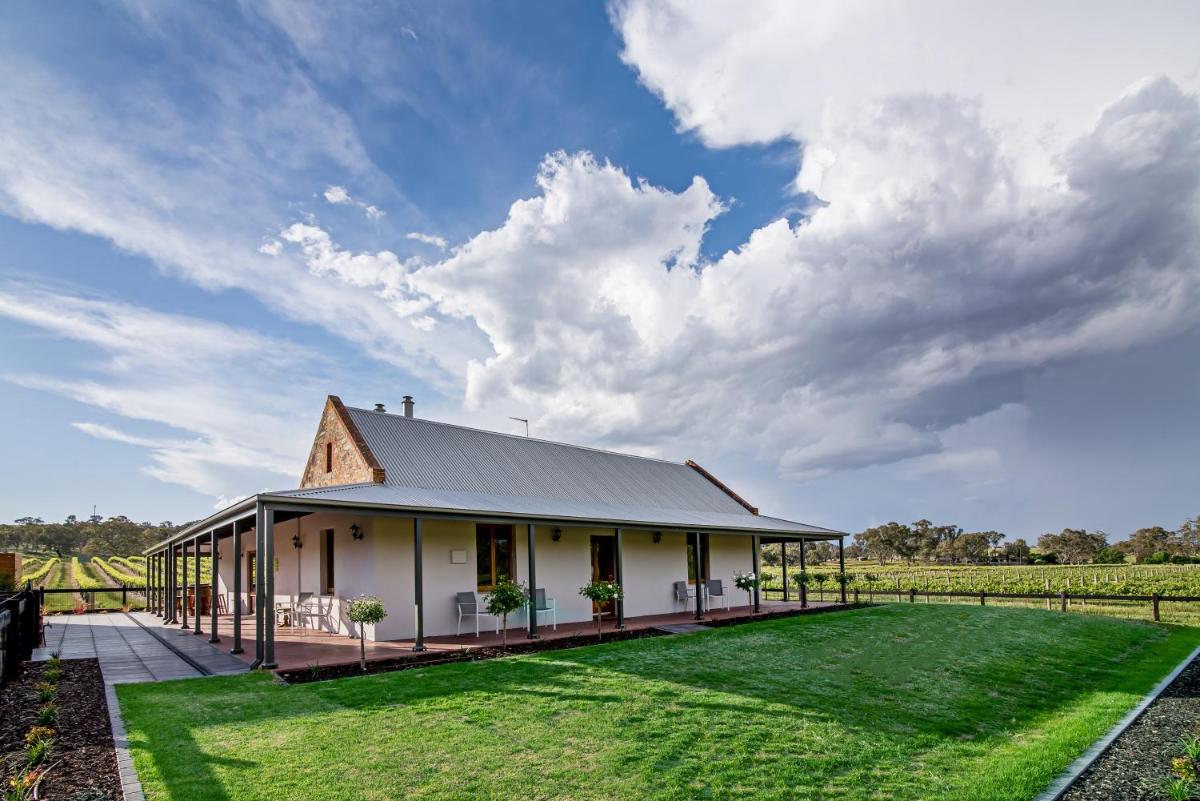 Brockenchack Vineyard Bed & Breakfast - Housity
