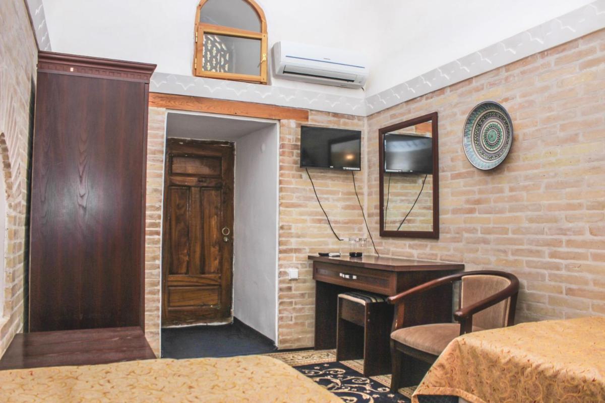 Orient Star Khiva Hotel- Madrasah Muhammad Aminkhan 1855 - Housity