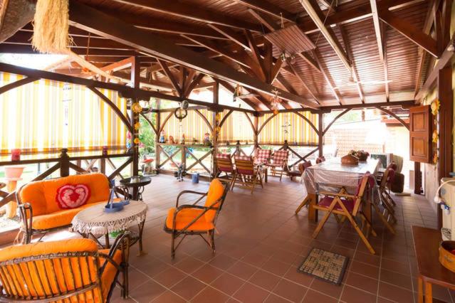Portes Family House - Housity