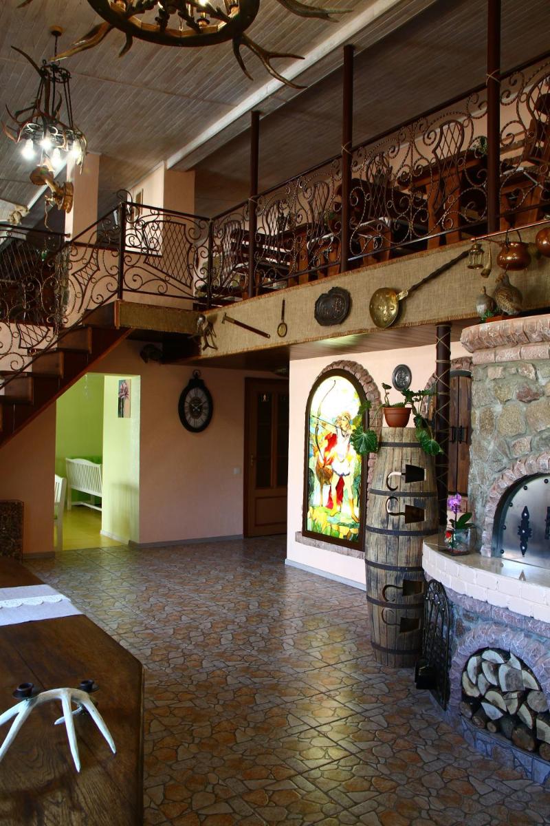 Seven Stars - Housity
