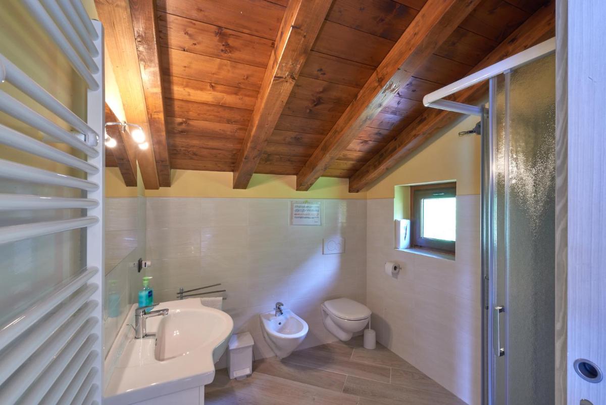 B&B-FORESTERIA Casa Della Musica Lake Como - Housity