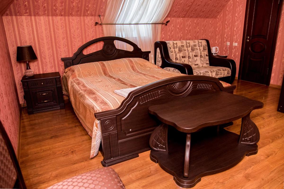 Kavkaz Hotel - Housity