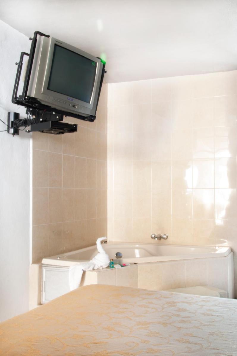 Hotel El Pacifico - Housity