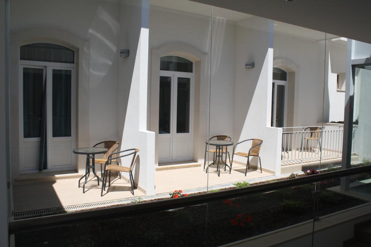 Uma varanda ou terraço em Hotel Mira Sagres