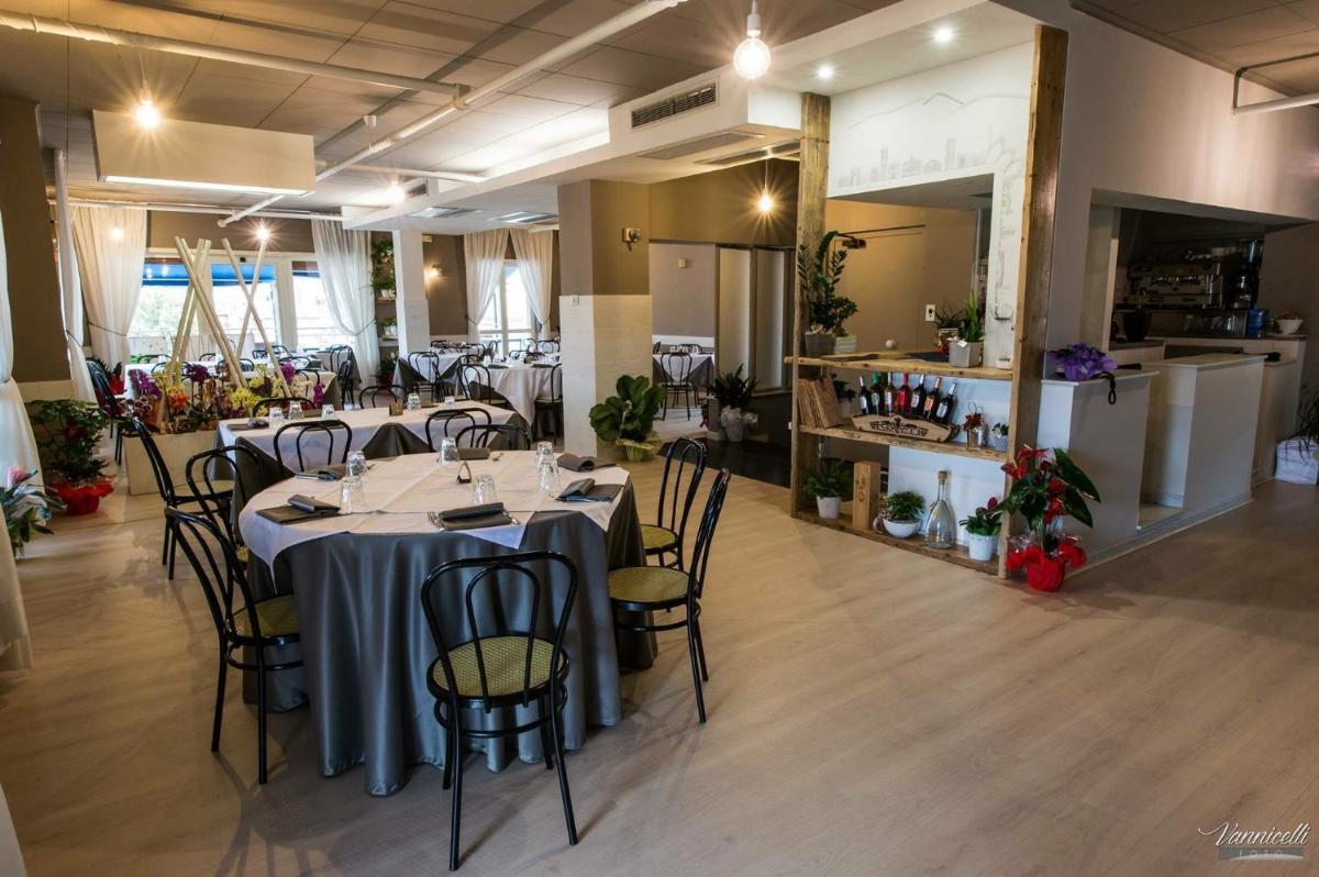 Hotel Serena - Housity