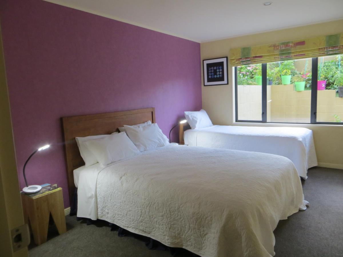 Silverlights B & B - Housity