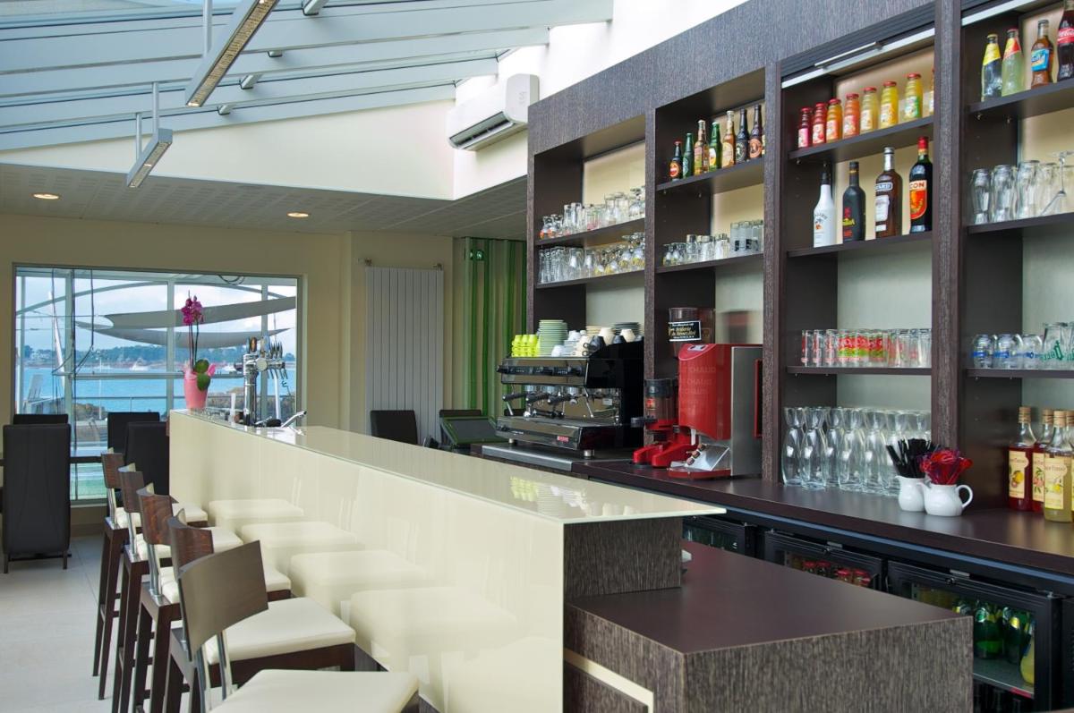 Boissons dans l'établissement Best Western Plus Les Terrasses de Bréhat