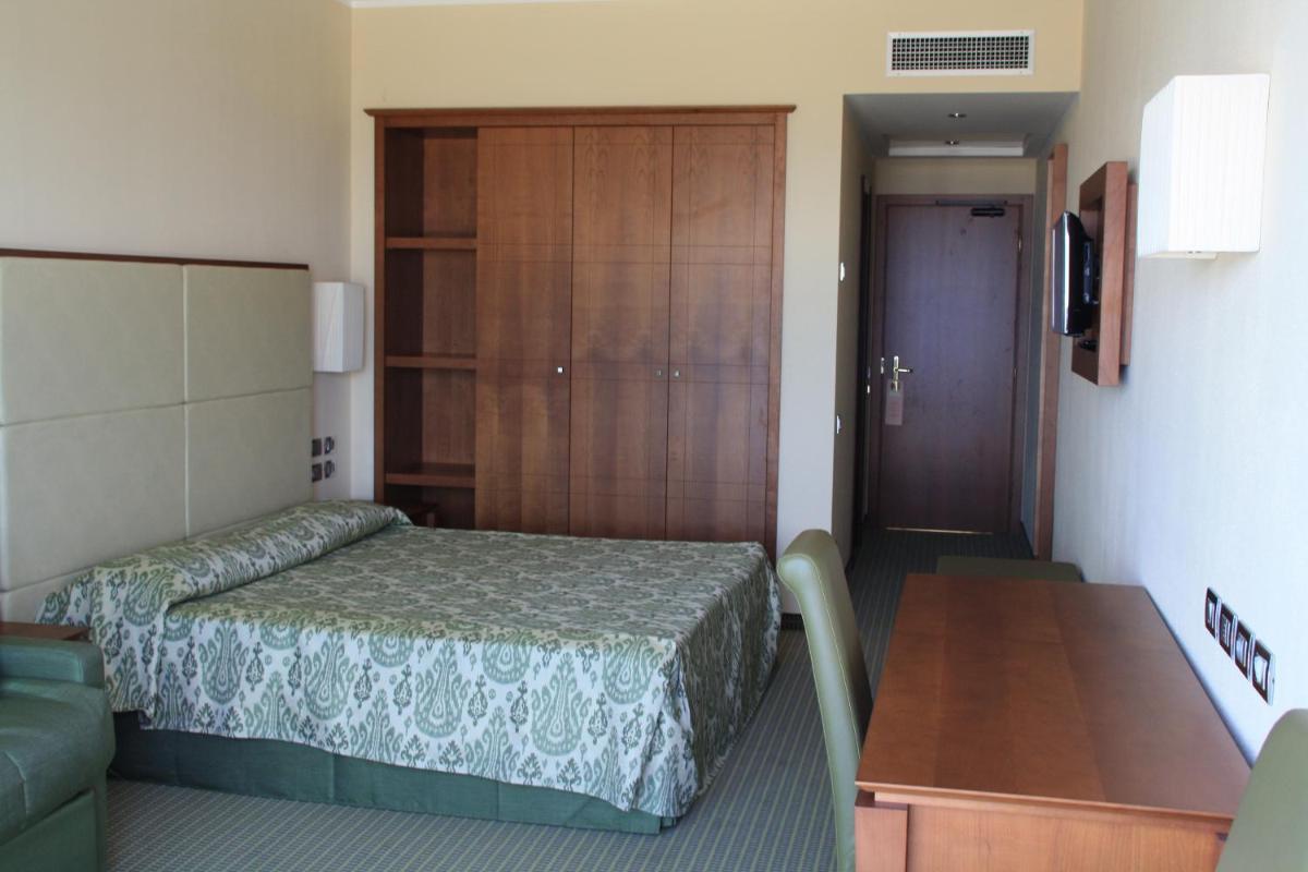 Hotel Villaggio Club Altalia - Housity