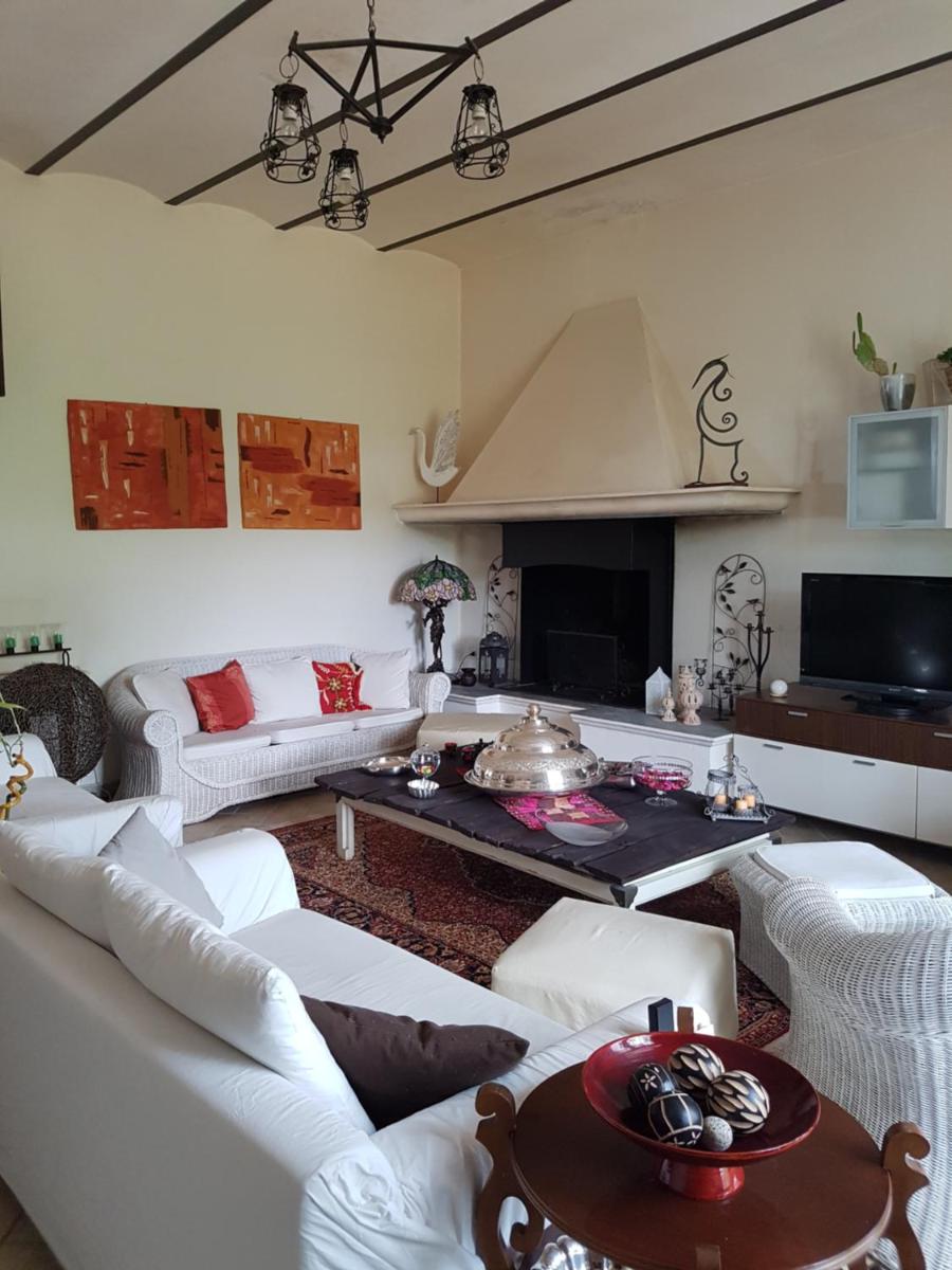 Acquasale - Housity
