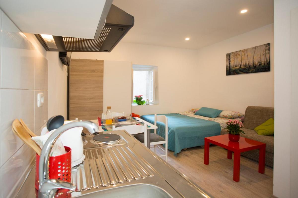 Emperor's Chambers Luxury apartment - Housity