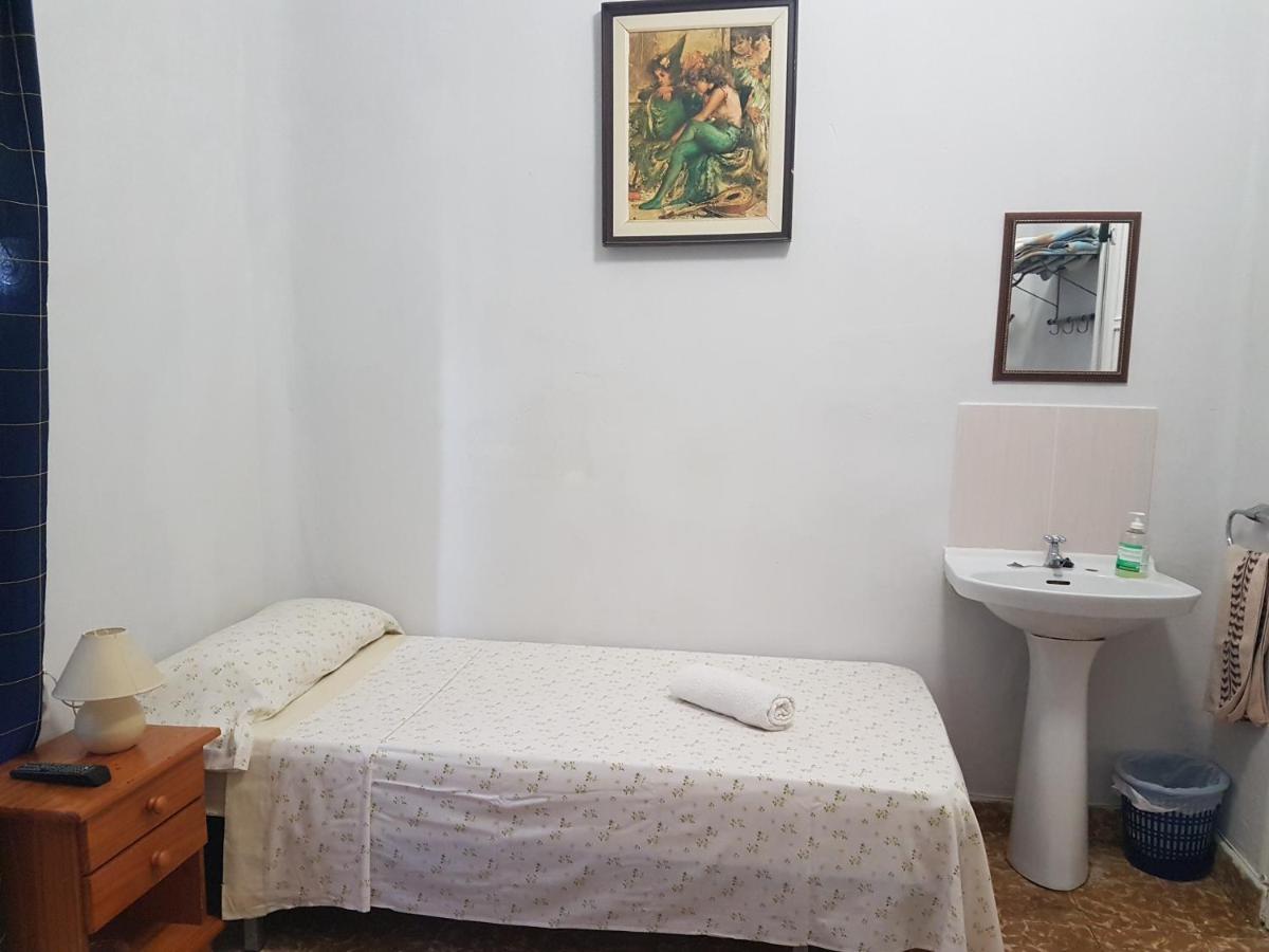 Pensión Berti Madrid - Housity
