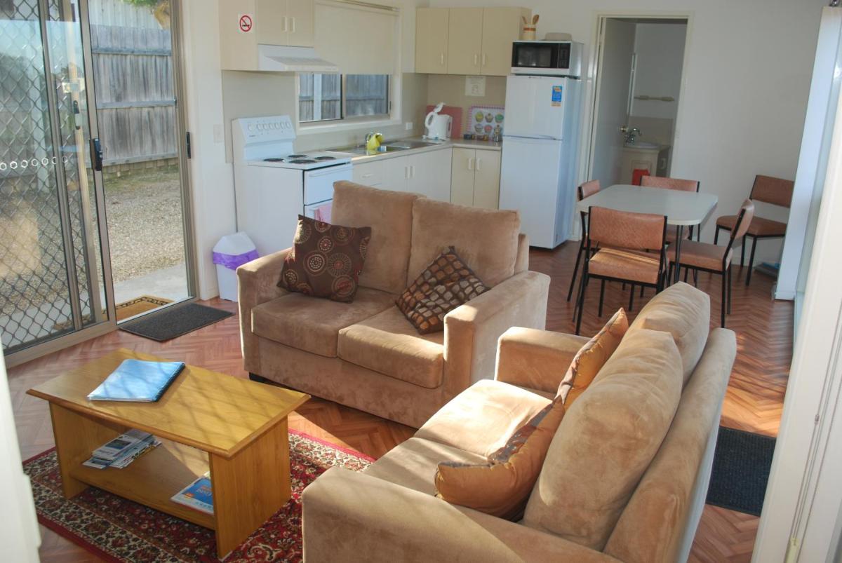 Lookout Holiday Units - Housity