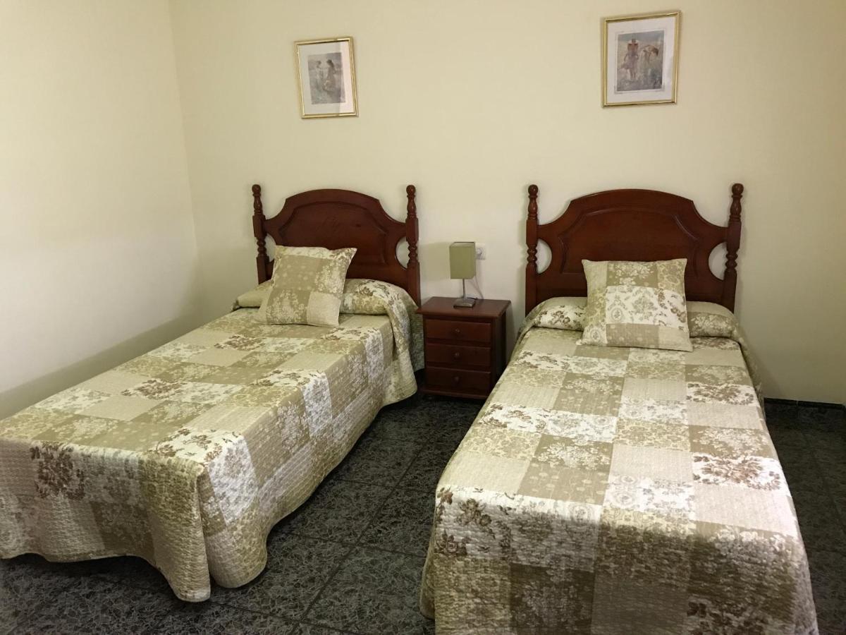 Hostal El Violí - Housity