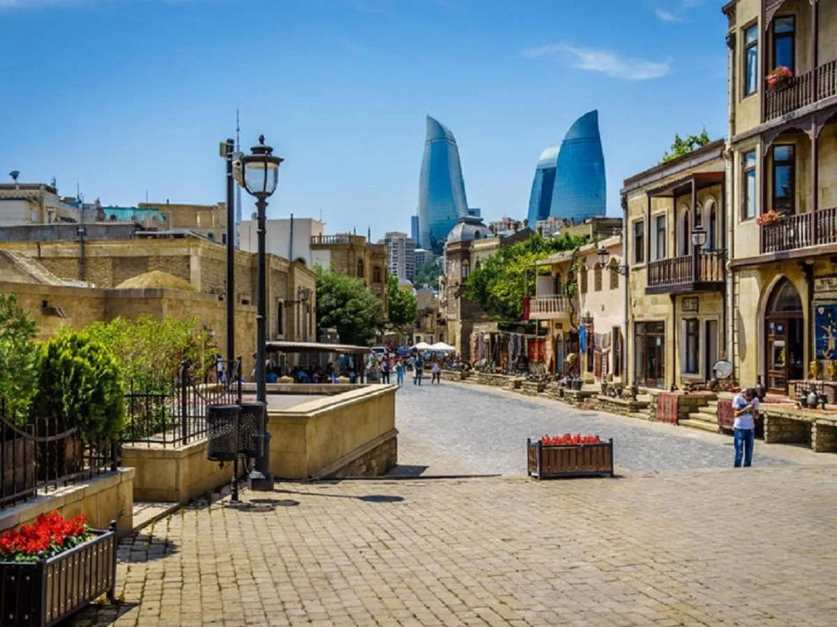 ⁨ولد سيتي إن هوتيل⁩ — صورة 44