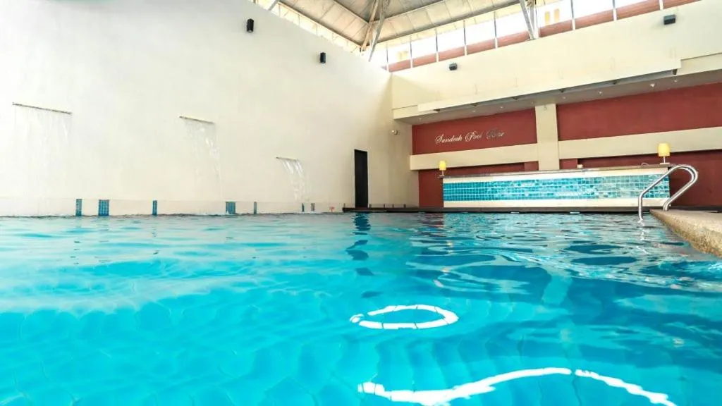 ون بورنيو سيرفيسد سويتس كوتا كينابالو — صورة 3