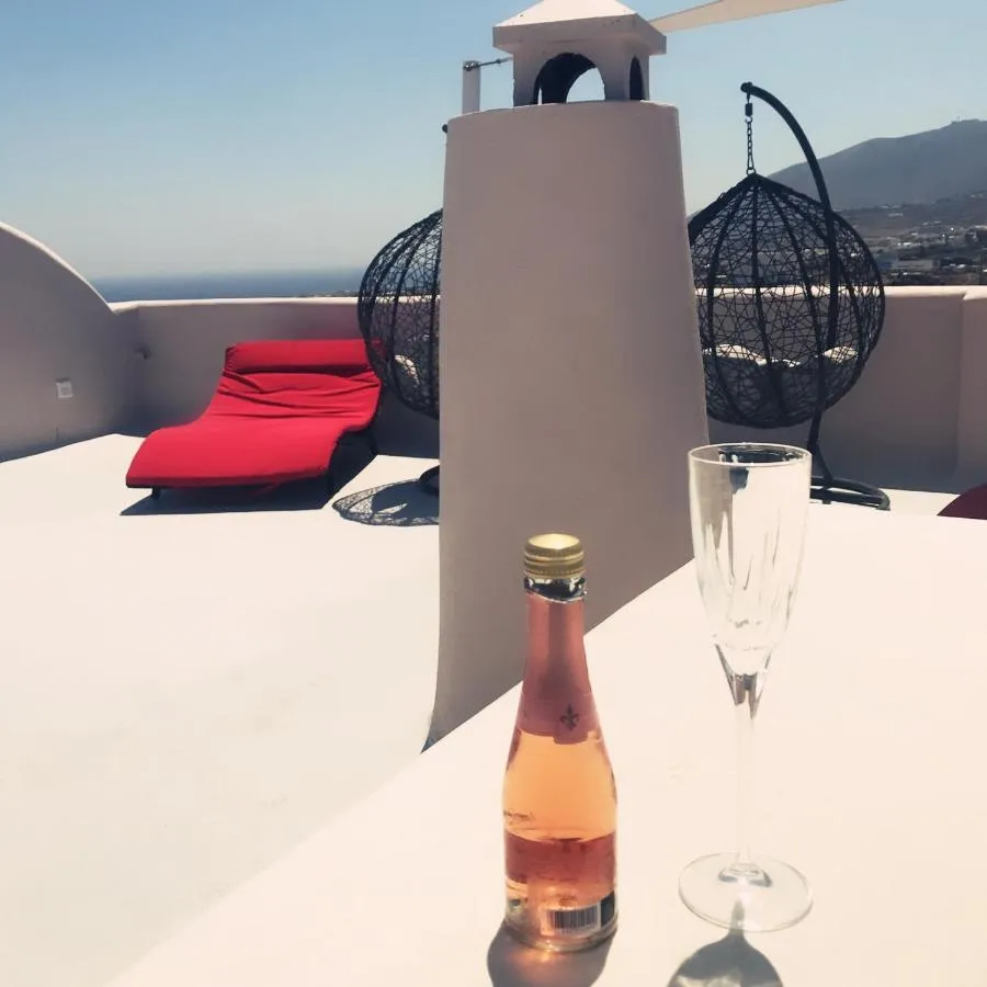 سانتورينيس دياموند هوسس - سانتوريني، اليونان