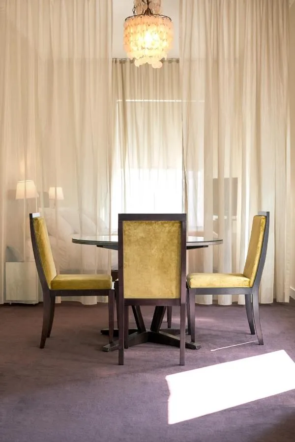 ⁨ست بول مونتريال ممبر وف دسيغن هوتلس⁩ — صورة 29